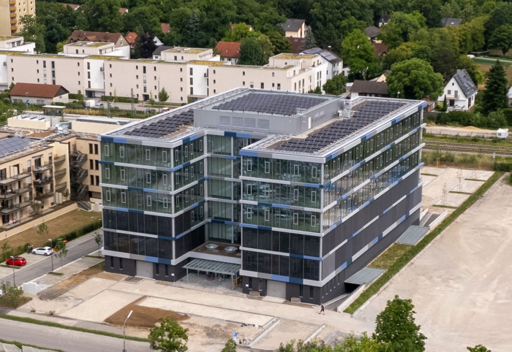 Neubau eines Industrie- und Bürogebäudes
